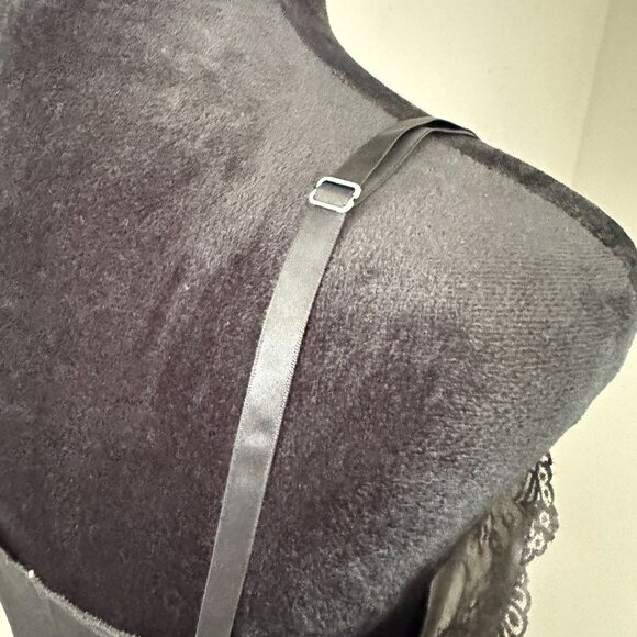 Vintage 60s Vanity Fair Silky Satin Onyx Black Lace Pinup Full Slip Dress 36 - Picture 3 of 8